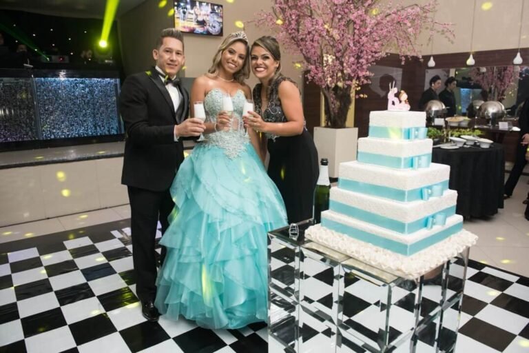 Festa de Aniversario Debutante 15 anos no Espaço Villa II